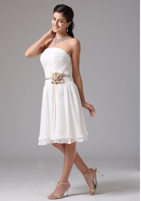 White Empire Strapless Bridesmaid Dress Ruched Knee-length