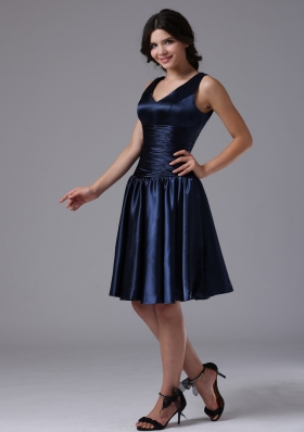 V-neck Empire Ruched Navy Blue Bridesmaid Dress