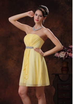 Mini-length Yellow Chiffon Bridesmide Dress Ruched Beaded