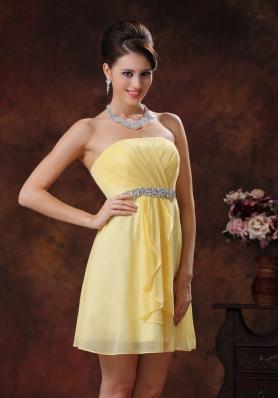 Mini-length Yellow Chiffon Bridesmide Dress Ruched Beaded