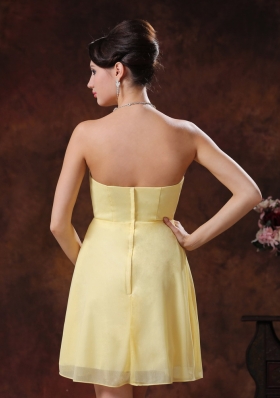 Mini-length Yellow Chiffon Bridesmide Dress Ruched Beaded