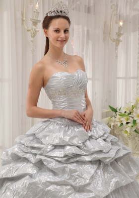 Pleated Silver Sweetheart Floor-length Strapless Quinceanera Dress