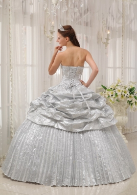 Pleated Silver Sweetheart Floor-length Strapless Quinceanera Dress