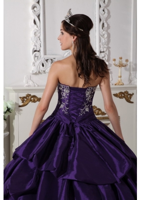 Strapless Purple Ruched Taffeta Embroidery Quinceanera Dress