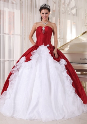 White and Red Sweetheart Beading Quinceanera Gowns