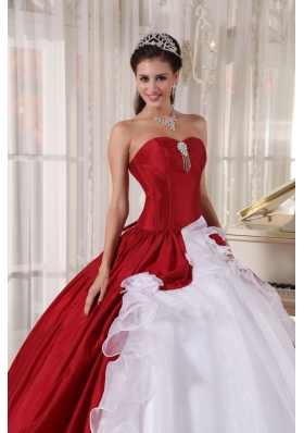 White and Red Sweetheart Beading Quinceanera Gowns