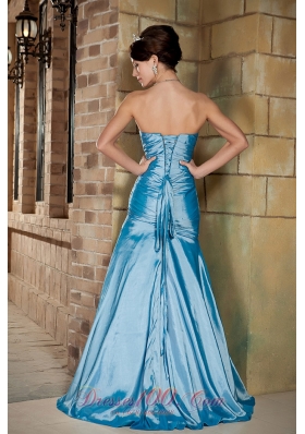 Brush Train Teal A-line Seventeen Prom Pageant Dress