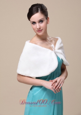 Luxurious Faux Fur Wedding Shawl for Cheap