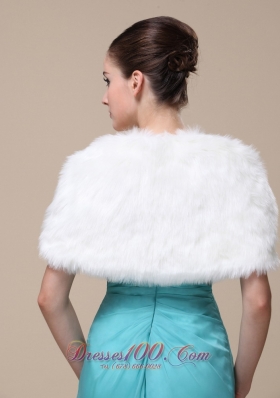 Splendid Faux Fur Wedding Shawl Front Closure