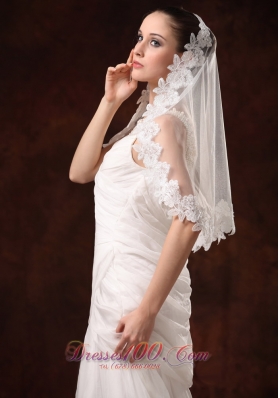 Bridal Veils for Wedding with Lace Appliques and Tulle