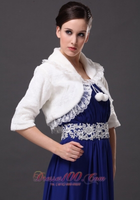 V-Neck Half-Sleeves Faux Fur Wedding Party and Prom Jacket