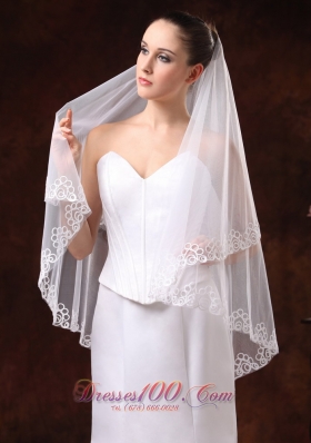 Exquisite White Applique Edge Organza Wedding Veil