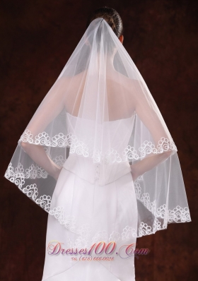 Exquisite White Applique Edge Organza Wedding Veil