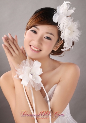 White Organza Flowers Feather Headpieces Wrist Corsage