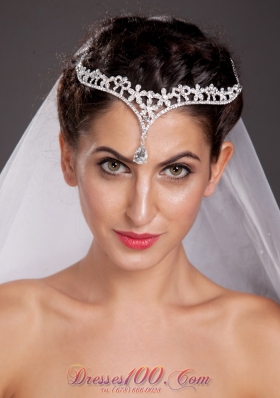 A Hanging Beading Decorates Tiara in Alloy for Women