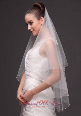 Two-tier Pearl Trim Edge Fingertip Bridal Veil