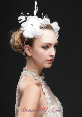 White Rhinestones Flower Bridal Fascinators With Feather