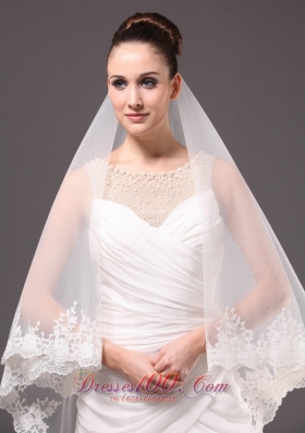 One-tier Wedding Veil Applique Edge Laced