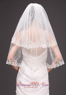 Lace Applique Two-tiered Tulle Wedding Veil