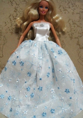 Barbie Doll Ball Gown Dress with Embroidery for Quince