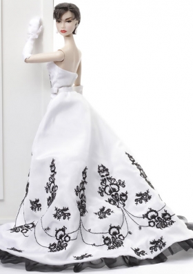 Embroidery Wedding Dress For Barbie Doll with Brush Train