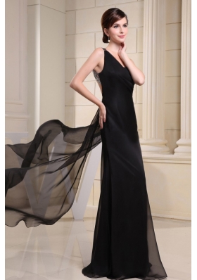 Brush Train Black Chifon One Shoulder Prom Dress