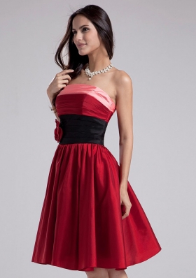 Knee-length Wine Red Prom Gown with Handmade Flower