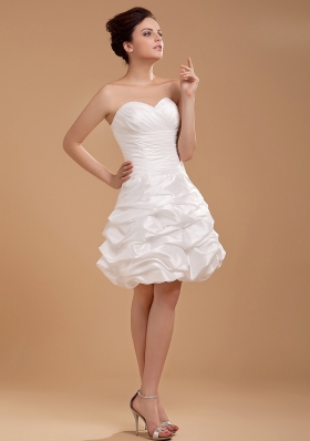 Pick-ups Knee-length White Prom Dress Sweetheart