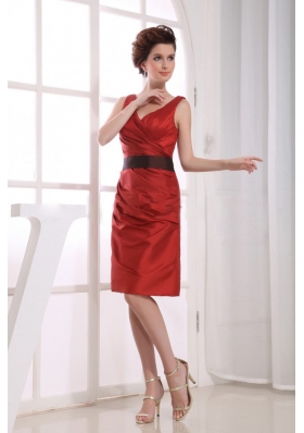 V-neck Wine Red Sash Prom Dress Knee-length