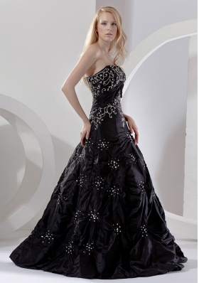 Embroidery Beading Black Floor-length Prom Dress