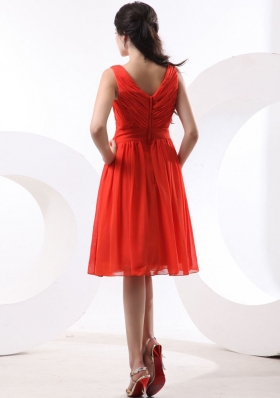 Red V-neck Ruch Prom Dress Empire Knee-length