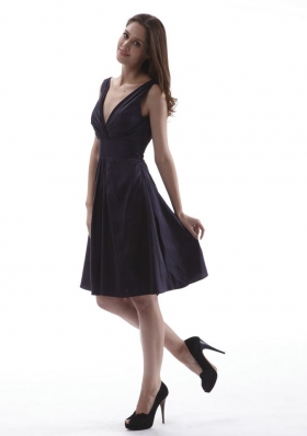 V-neck A-line Bridesmaid Dresses Dark Purple