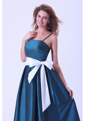 Spaghetti Straps Bridesmaid Dresses White Bowknot Tea-length