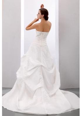 Taffeta Wedding Gowns Princess Pick-ups and Appliques