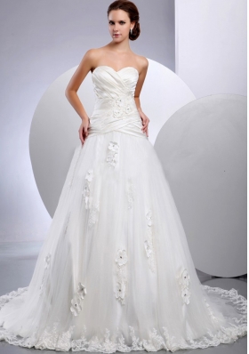 A-line Sweetheart Wedding Gowns With Appliques and Ruch