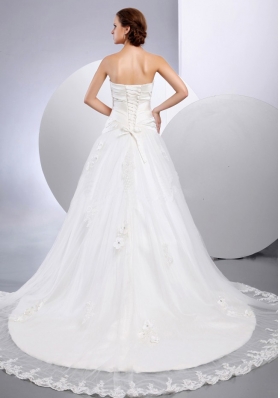 A-line Sweetheart Wedding Gowns With Appliques and Ruch