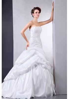 Taffeta Ball Gown Wedding Dress With Pick-ups and Ruching