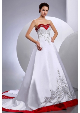 2013 Wedding Dress Embroidery Beading A-line Chapel