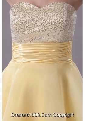 Light Yellow Sweetheart Knee-length Beading Prom Dress