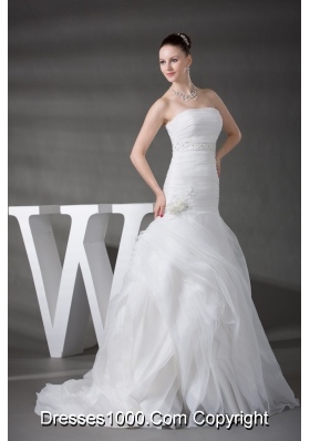 A-line Pick-ups Ruching Appliques Strapless Wedding Dress