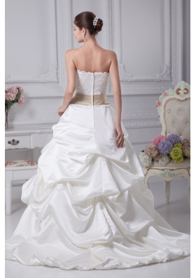 Appliques A-Line Court Train Strapless Ivory Wedding Dress