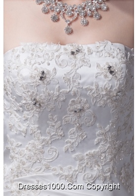 Appliques A-line Court Train Strapless Wedding Dress