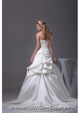 Appliques A-line Court Train Strapless Wedding Dress