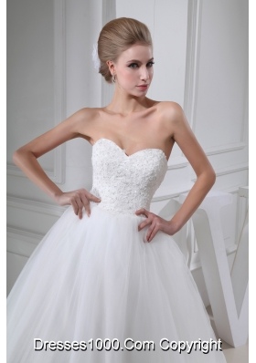 Appliques With Lace Sweetheart Ball Gown Chapel Train Wedding Dress