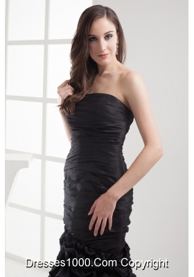 Mermaid Strapless Black Ruching Taffeta Prom Dress