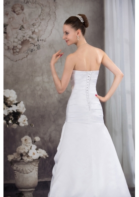 Sweetheart A-line Brush Train Pleat Wedding Dress