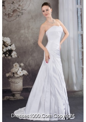 Sweetheart A-line Brush Train Pleat Wedding Dress