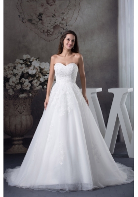 A-line Sweetheart Appliques Tulle Wedding Dress