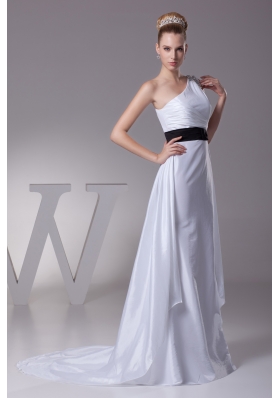 Beading A-Line Brush Train One Shoulder Wedding Dress