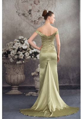 Column Off the Shoulder Green 2013 Ruching Prom Dress